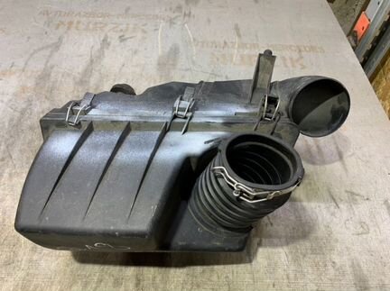 Корпус воздушного фильтра Mercedes E-Class W210