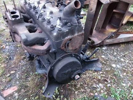 Газ 52 Львовский погрузчик двигатель на запчасти