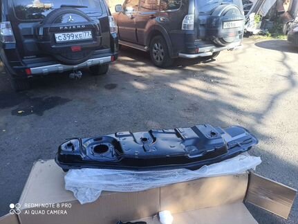 Mitsubishi pajero 4 бензобак 1700A404
