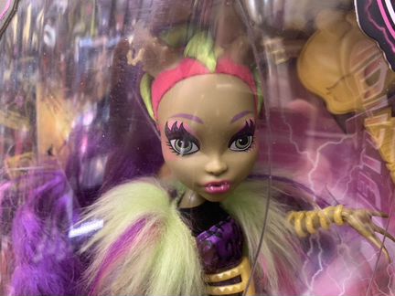 Кловенус фрики Монстр Хай кукла в коробке
