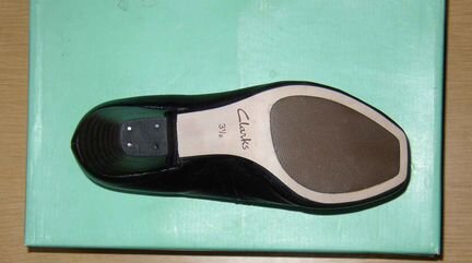 Новые полуботинки Clarks
