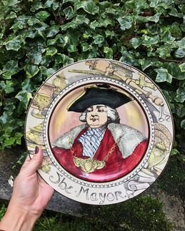 Royal Doulton старинная тарелка, Мэр, Англия