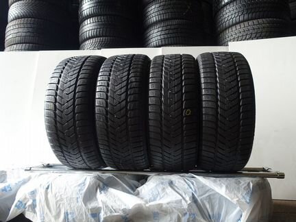 235 60 18 Pirelli Scorpion Winter 111f 235/60R18