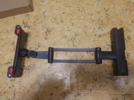 Держатель для планшета в автомобиль