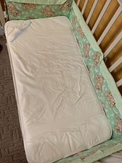 Кровать детская с матрасом