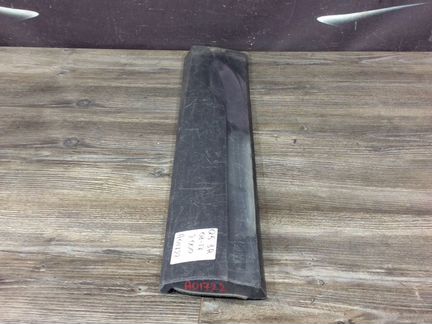 Накладка задней правой двери Ауди Q5