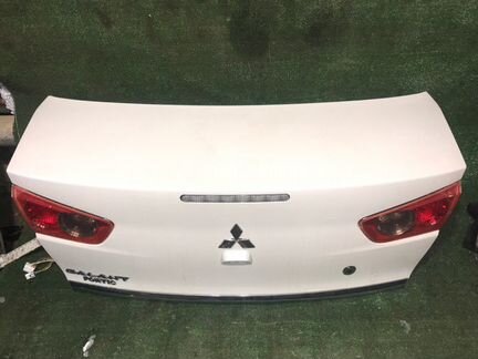 Крышка багажника задняя Mitsubishi Lancer X CY4A