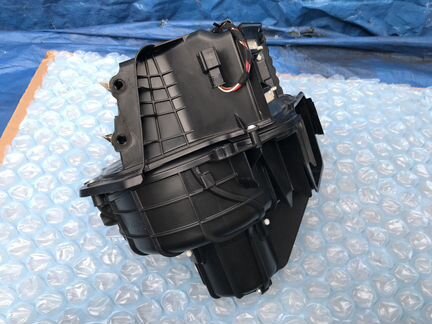 Моторчик печки для бмв 550 Xi 11-16