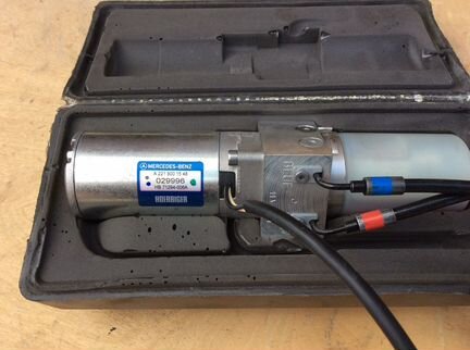 Насос открывания багажника Mercedes W221 S 221