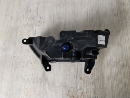 Противотуманная фара передняя правая Porsche