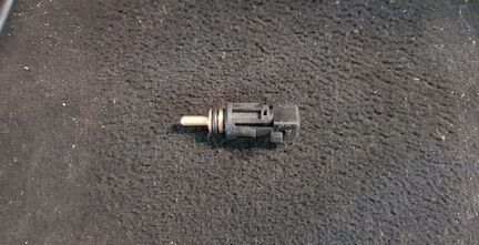 Датчик температуры ож BMW E38 E39 E46 E53 E60 E61