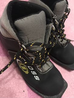 Лыжные ботинки 36 размер