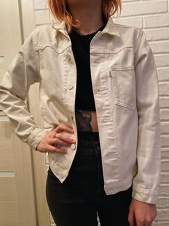 Джинсовая куртка levis