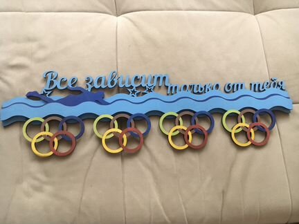 Медальница для пловца