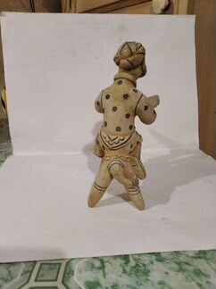 Статуэтка глиняная 