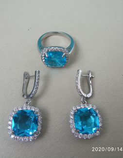 Бижутерия серьги и кольцо 18 р.с цирконами