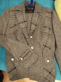 Костюм женский юбочный 44-46 р-р