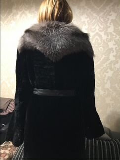 Шуба натуральная,стриженный мутон,с чернобуркой