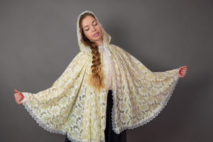 Венчальная накидка белая с золотым