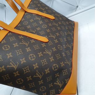 Сумка Louis Vuitton Шоппер