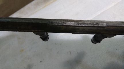 Рейка топливная на газ Волга 31105. Разборка