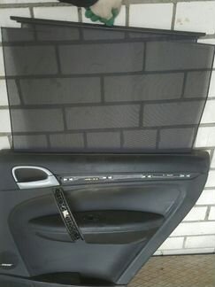 Обшивка задней двери со шторкой Porsche Cayenne