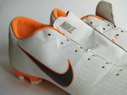 Бутсы Nike