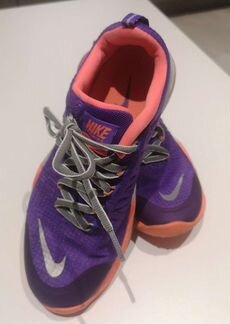Кроссовки Nike