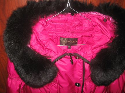 Пуховик с шапкой