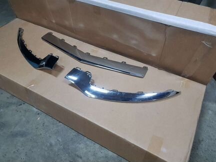 Хром накладка бампера Mercedes E207 AMG Купе Рест