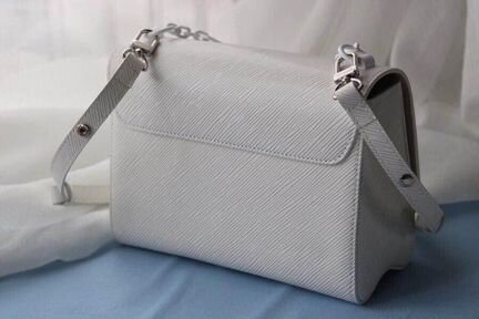 Женская сумка Louis Vuitton Twist MM