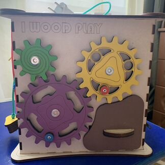 Бизикуб из дерева, 25х25 см