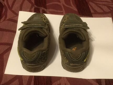 Кроссовки Dinosoles 25-26 размер