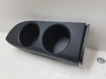 Подстаканник Toyota Land Cruiser 200