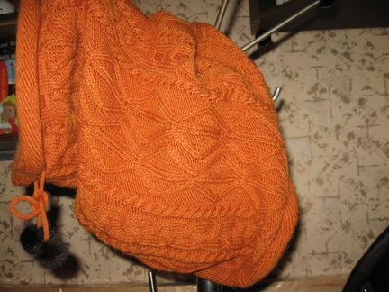 Оригинальный капор-труба