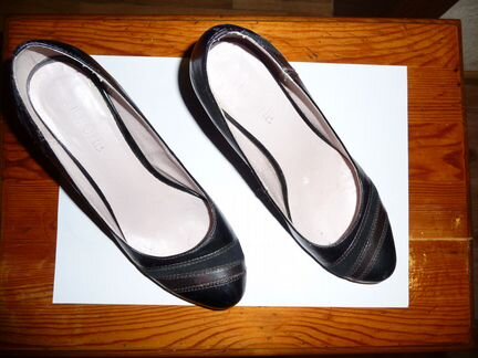 Туфли - лодочки раз. 35
