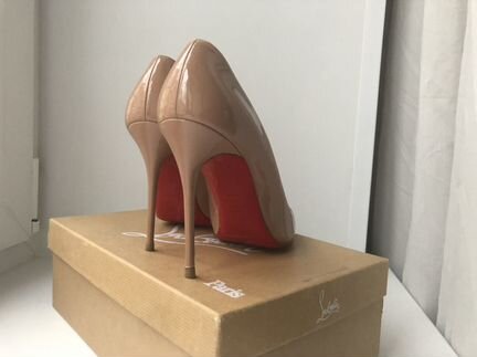 Туфли Christian Louboutin, модель Fifi
