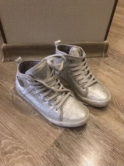 Кеды Guess