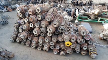 Стойка передняя в сборе. Ваз (Лада) разборка