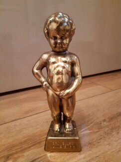 Статуэтка Писающий мальчик