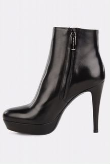 Новые Ботильоны Loriblu 40 р