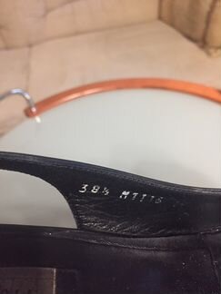 Босоножки Bruno Magli, р. 38,5, чёрный, кожа нату