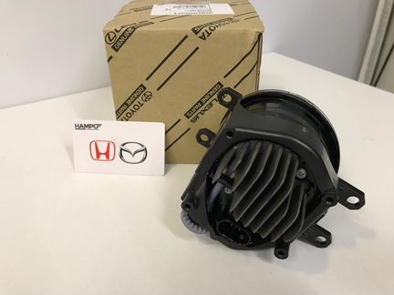 Противотуманная фара Toyota Lexus