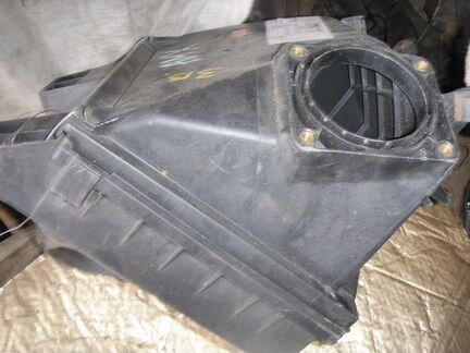 Корпус воздушного фильтра 2.8 3B0133837 vw passat