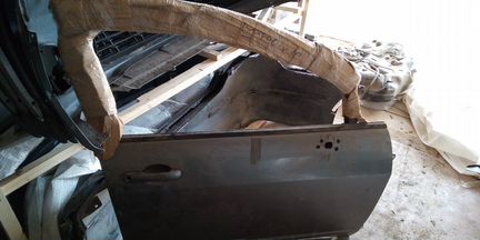 Дверь передняя левая для Nissan Nissan Tiida (C11)