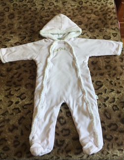 Прекрасный комбинезон для девочки размер 80