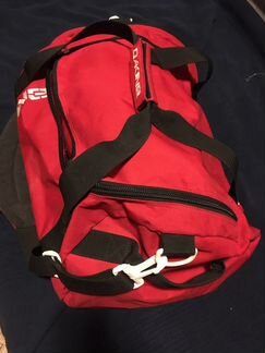 Спортивная сумка Dakine