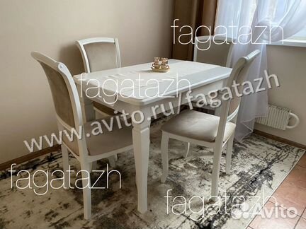 Обеденная группа белая, стол и 4 стула из массива