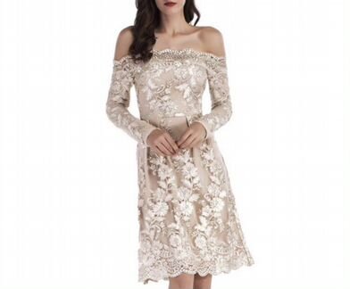 Новое очень красивое платье, расшитое вручную