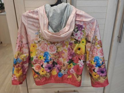 Ветровка акула